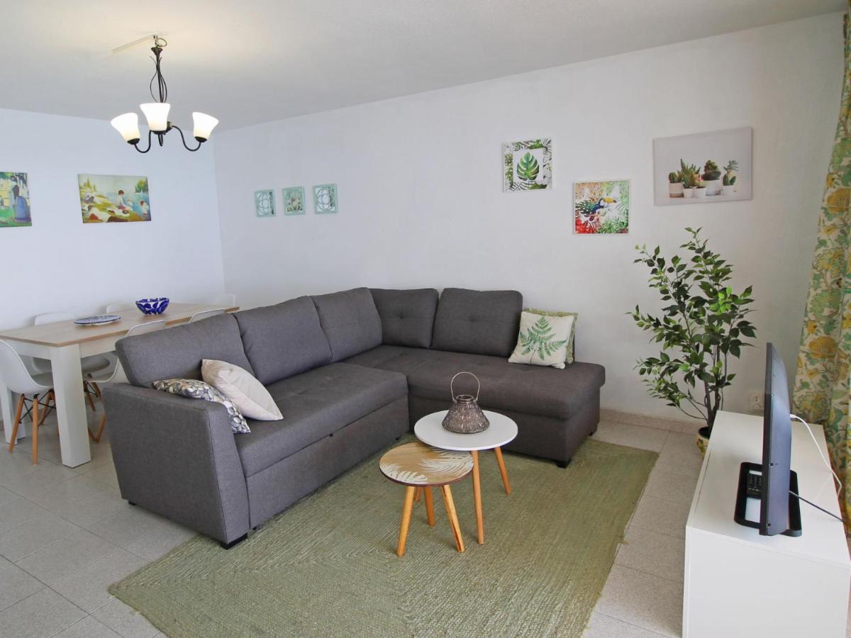 Apartment Palmeras Playa Levante First Line By Interhome Benidorm Kültér fotó